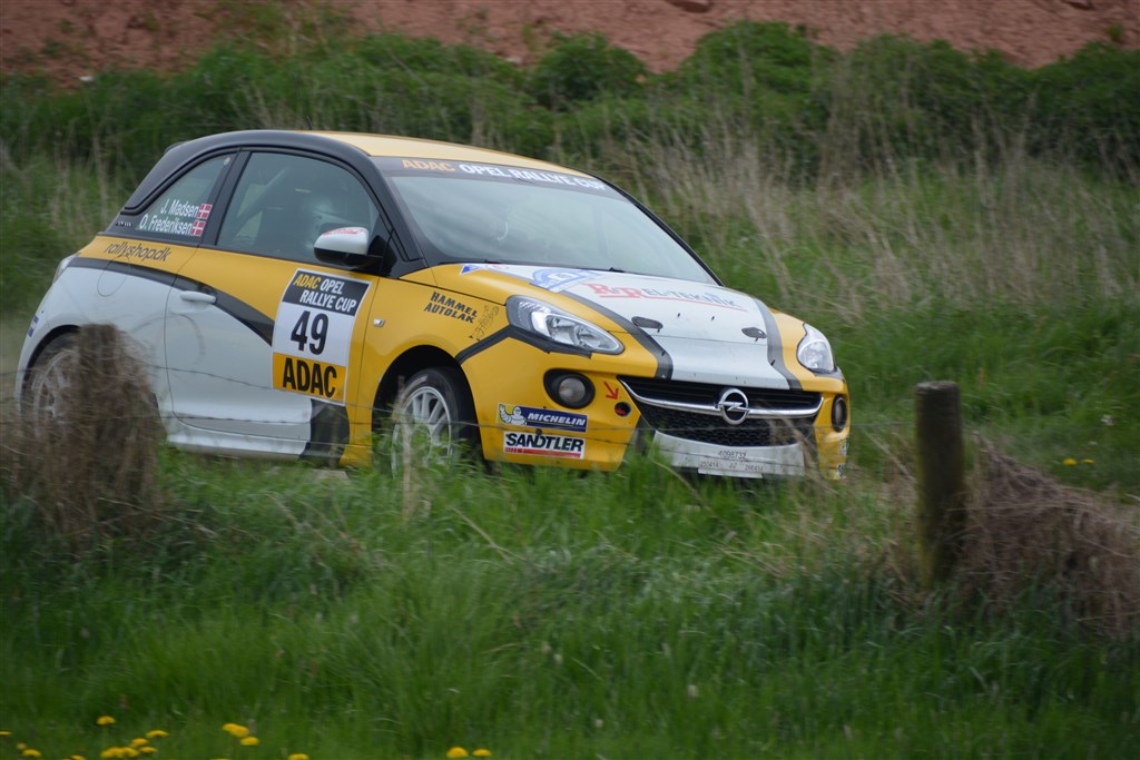 Det danske hold var flyvende i første afdeling af ADAC Opel Rallye Cup, hvor det blev til en tredjeplads i cup’en
(Foto: Opel Danmark A/S)